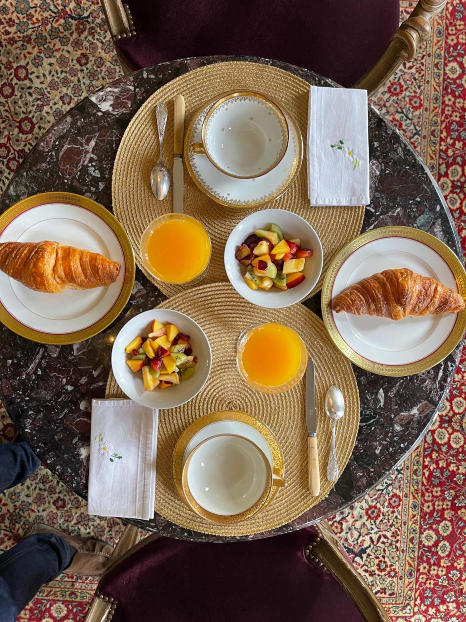 Castel Saint-Leonard Bed & Breakfast Falaise  Ngoại thất bức ảnh